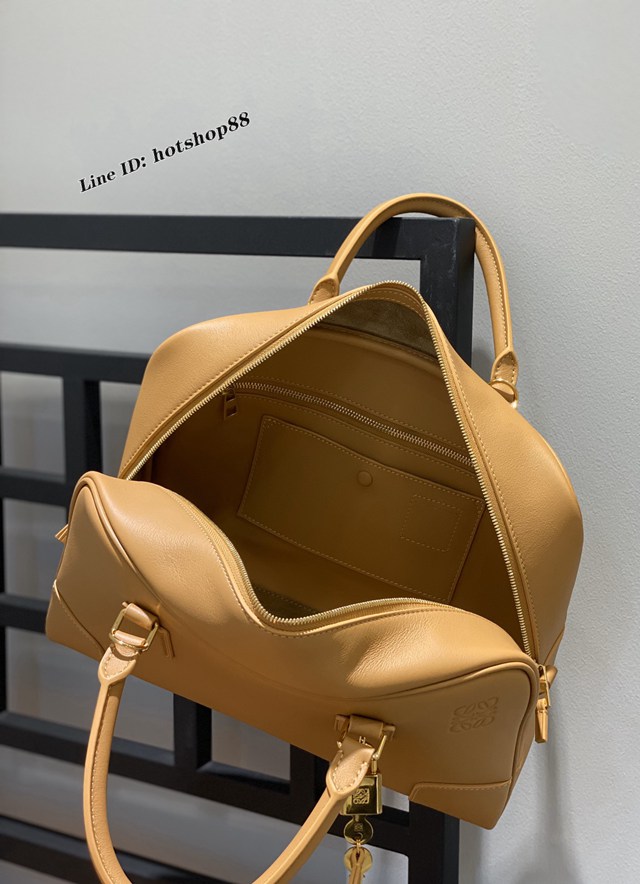 Loewe專櫃2022新款全皮純色手提肩背斜挎女包 羅意威大號Amazono手提包 10521 lyw1436